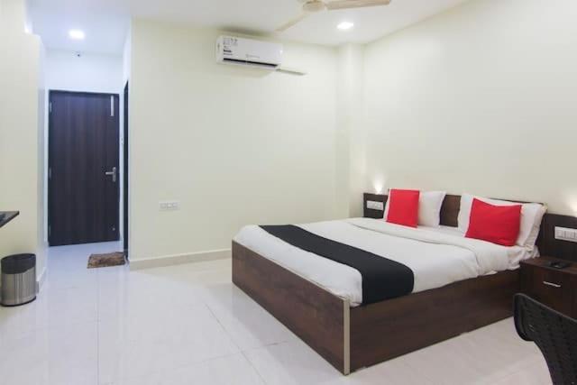 The Living Space Lonavla Exterior foto