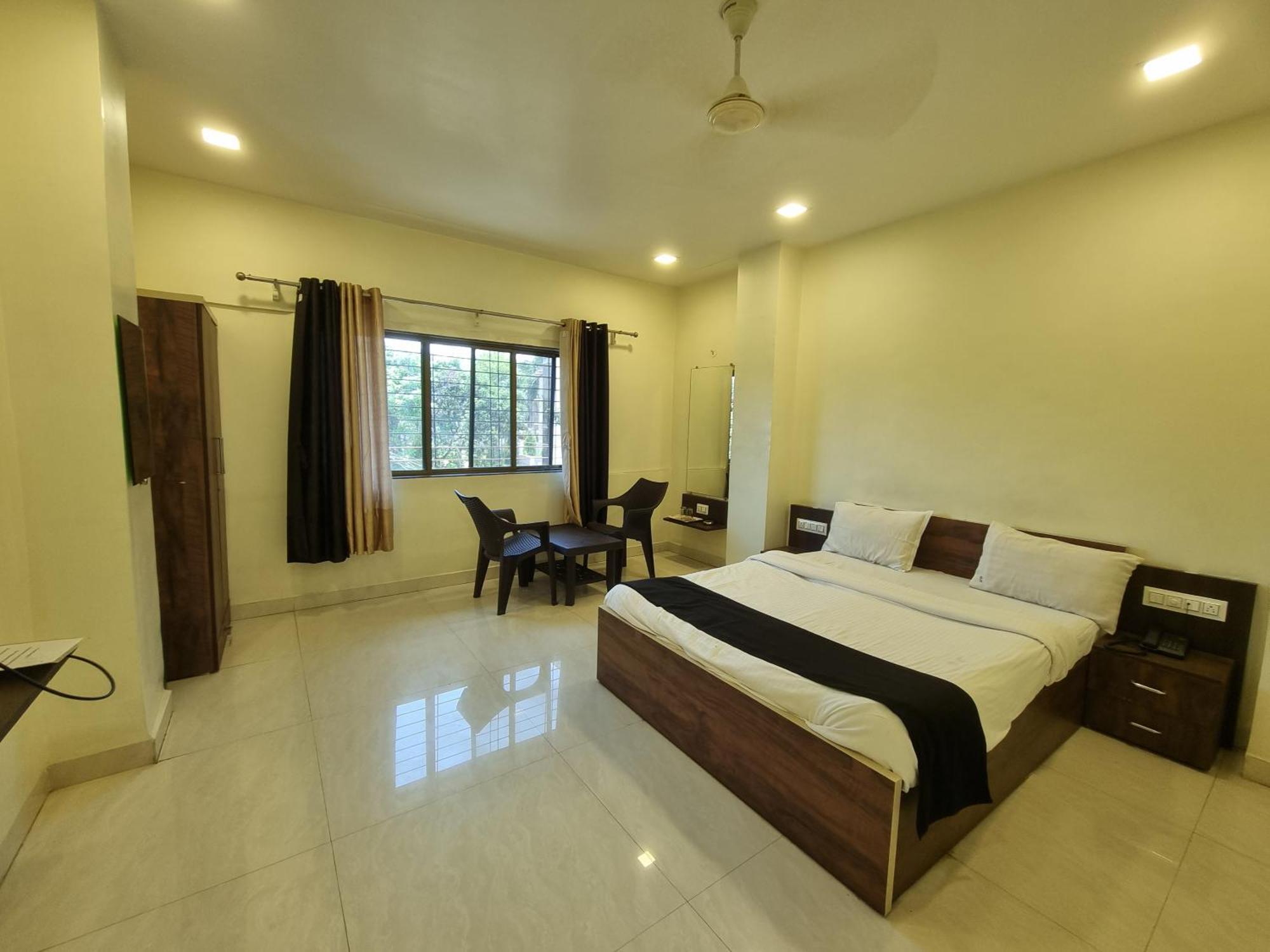 The Living Space Lonavla Exterior foto