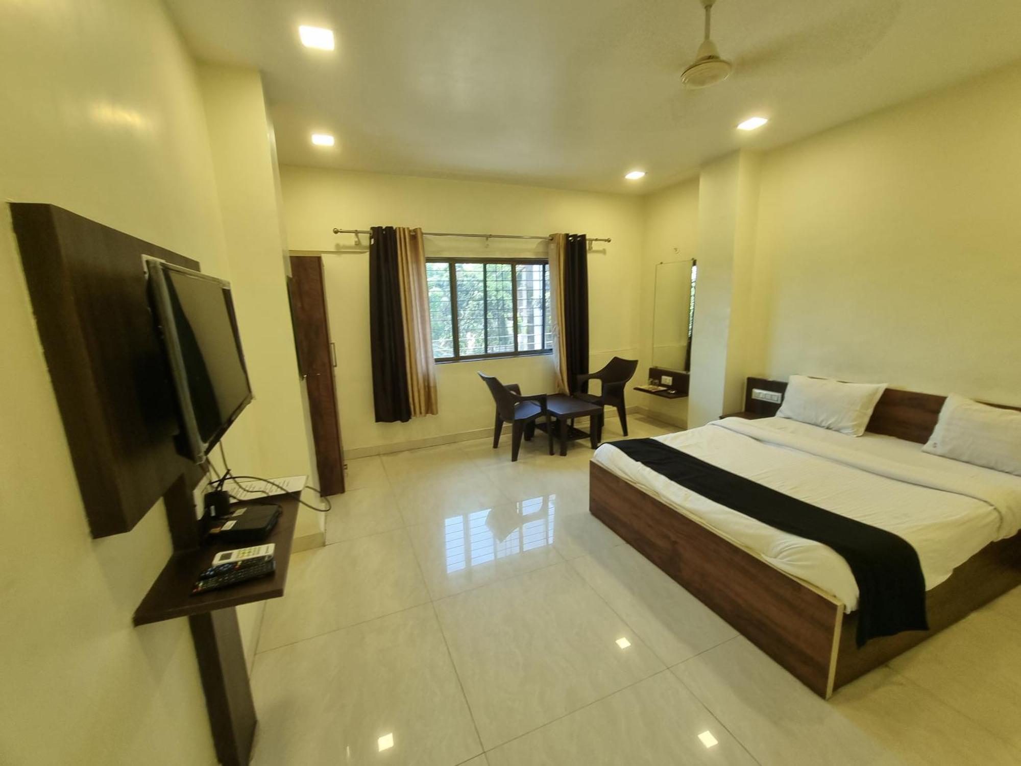 The Living Space Lonavla Exterior foto