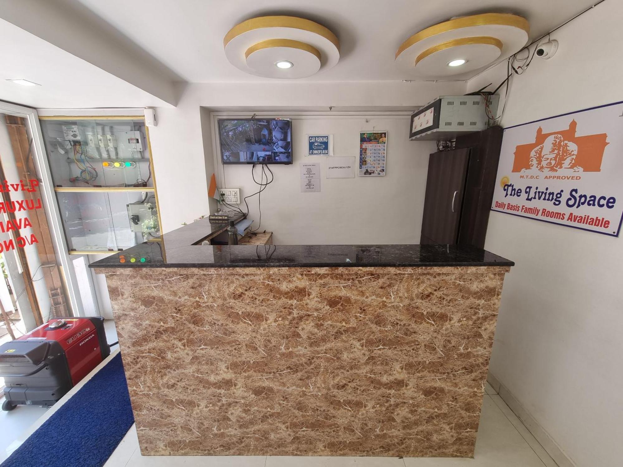 The Living Space Lonavla Exterior foto