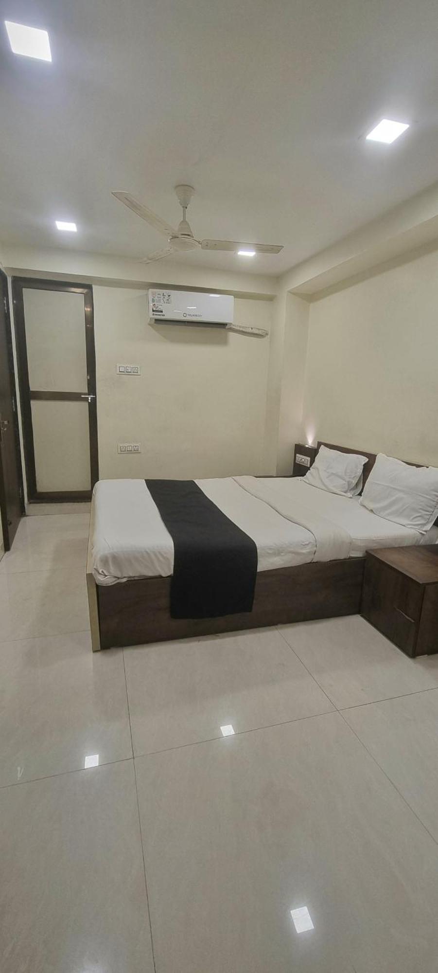The Living Space Lonavla Exterior foto